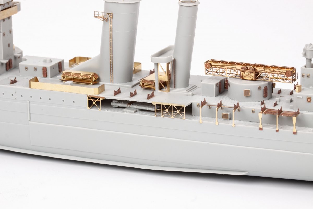 Eduard 53265 HMS York TRUMPETER 1/350 – zdjęcie 9
