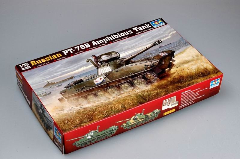 Trumpeter 00381 Russian PT-76B Light Amphibious Tank 1/35 – imagen 2