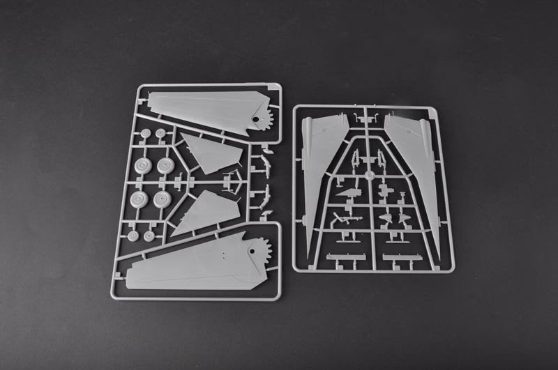 Trumpeter 02853 Russian MiG-23M Flogger-B 1/48 – image 8