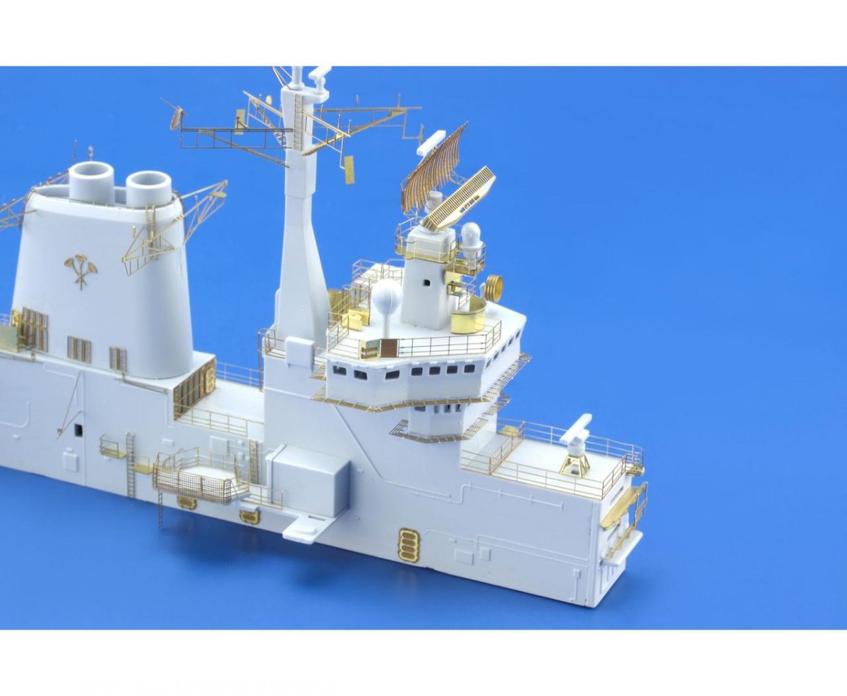 Eduard 53136 HMS Illustrious superstructure AIRFIX 1/350 – image 3