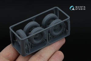 Quinta Studio QT35013 UAZ-469 Family tire set (Zvezda) 1/35 – image 4