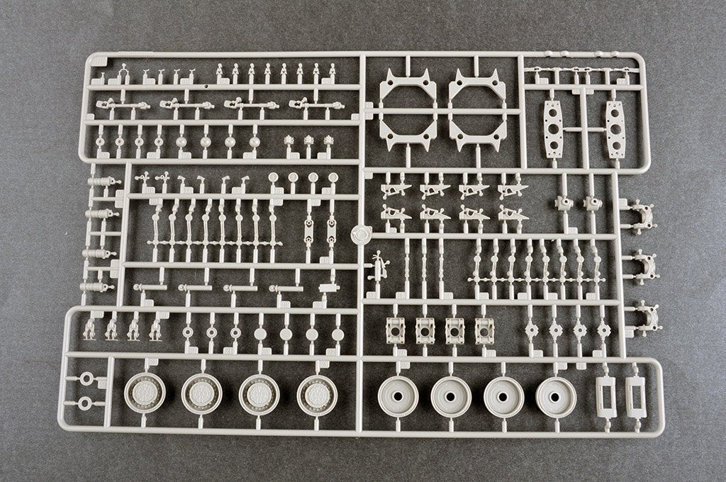 Trumpeter 01082 15U175 TEL of RS-12M1 Topol-M ICBM complex 1/35 – Bild 22