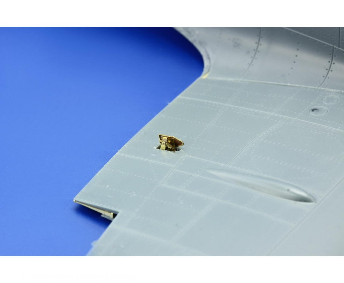 Eduard SIN64809 SPITFIRE Mk. IX ADVANCED 1/48 (Eduard) – image 2
