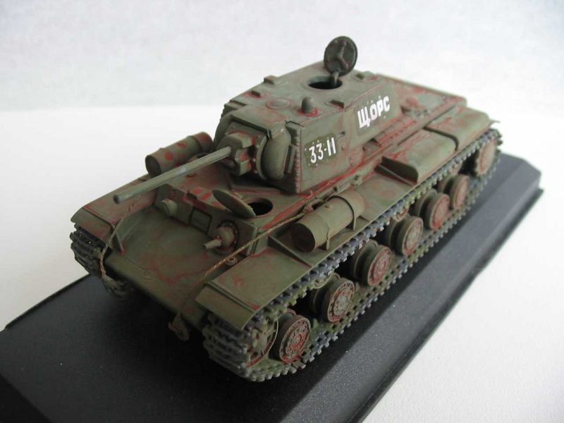 PST 72013 KV-1A Char lourd 1/72 – image 4