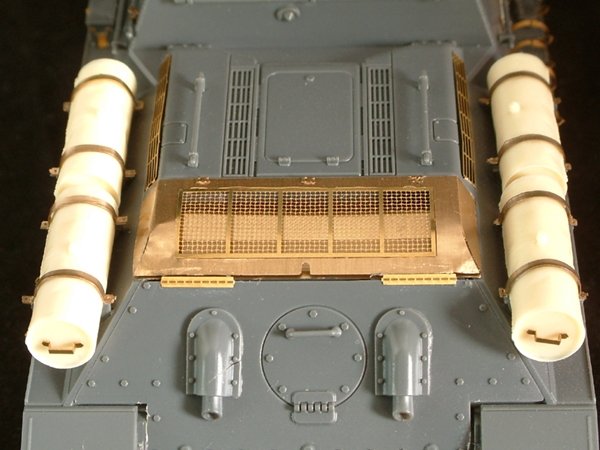 Voyager Model VPE48018 Su-122 1/48 – Bild 6
