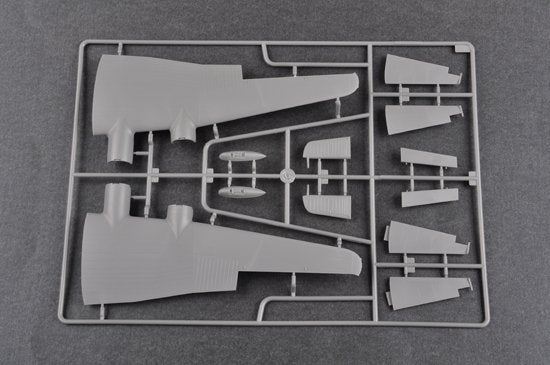 Trumpeter 01639 FW200 C-8 Condor 1/72 – image 9