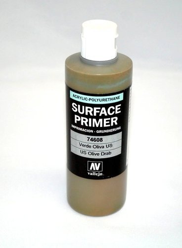 Vallejo 74608 Apprêt de surface Royaume-Uni Vert olive 200 ml.