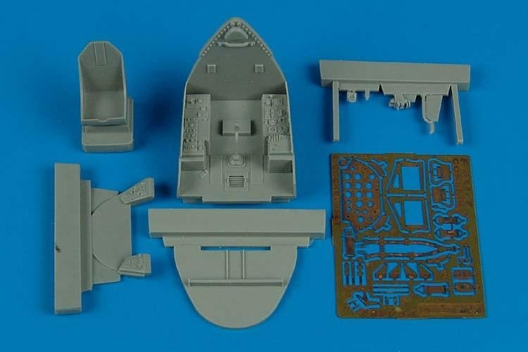 Aires 4482 F4U-7 Corsair cockpit set 1/48 Hasegawa