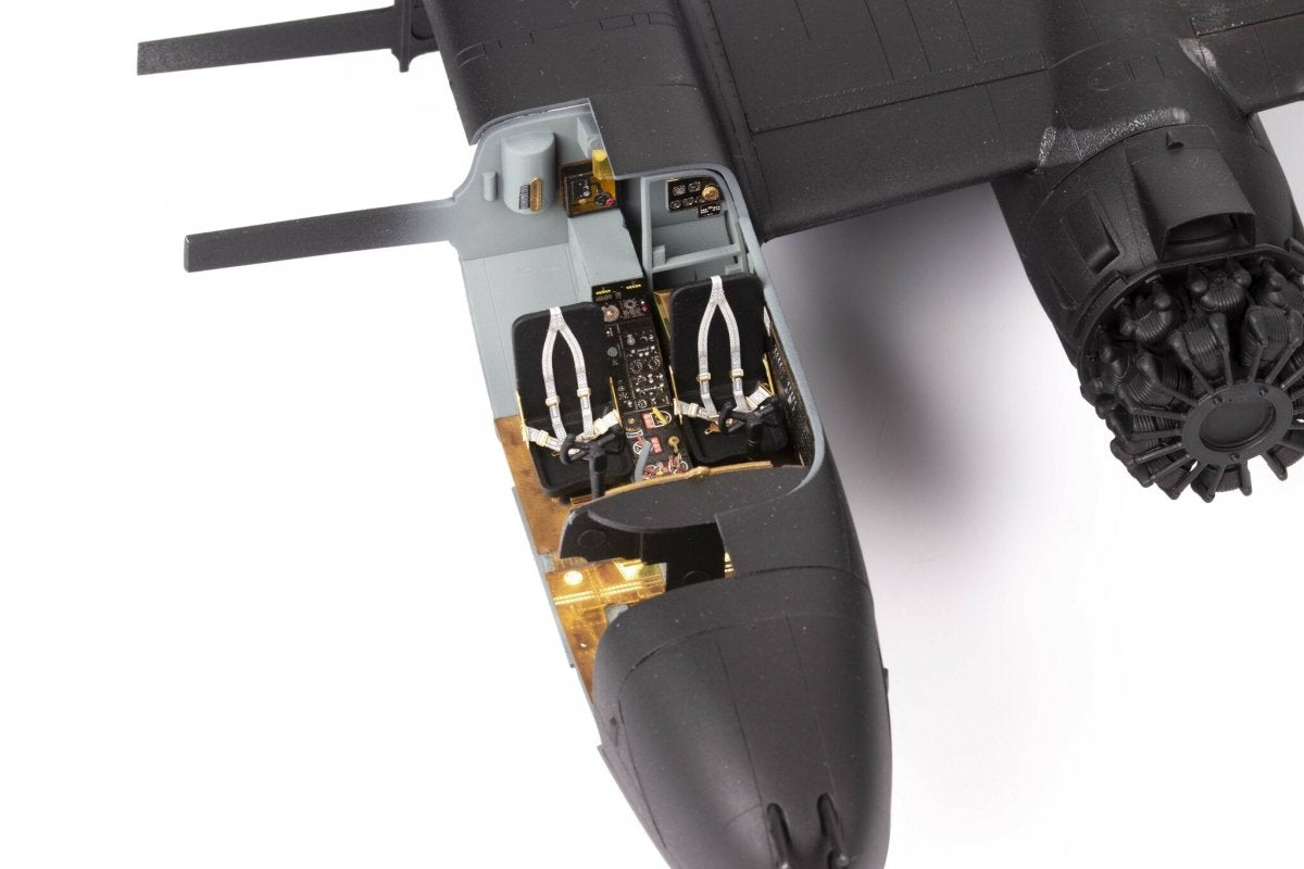 Eduard FE1263 B-26K Invader seatbelts STEEL ICM 1/48 – imagen 3