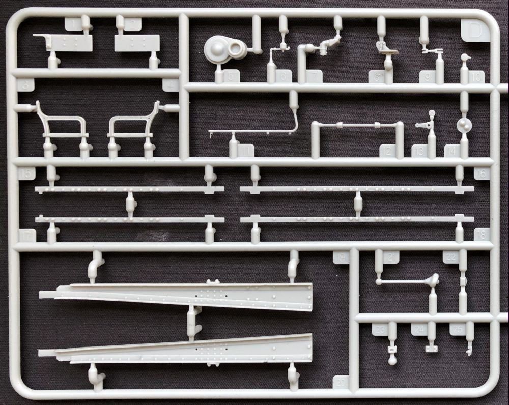Thunder Model 35400 Russian ChTZ S60 Stalinetz 1/35 – zdjęcie 9