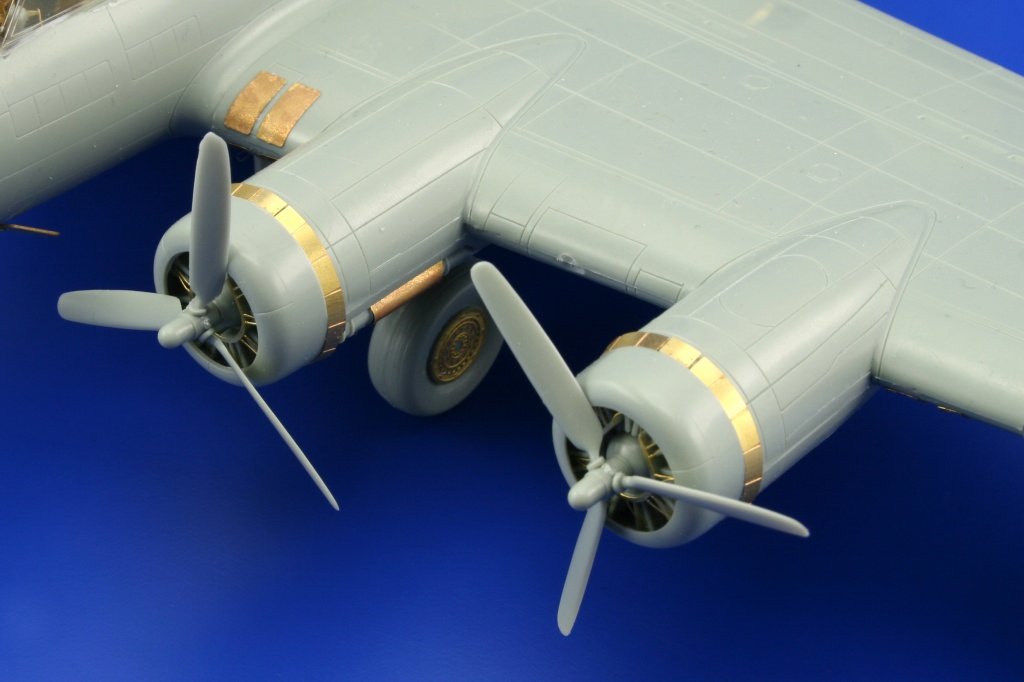 Eduard 72468 B-17E/ F exterior 1/72 ACADEMY MINICRAFT – zdjęcie 7