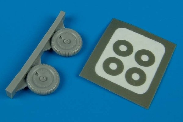 Aires 7237 Fw 190A-5/A-9 wheels &amp; paint masks 1/72