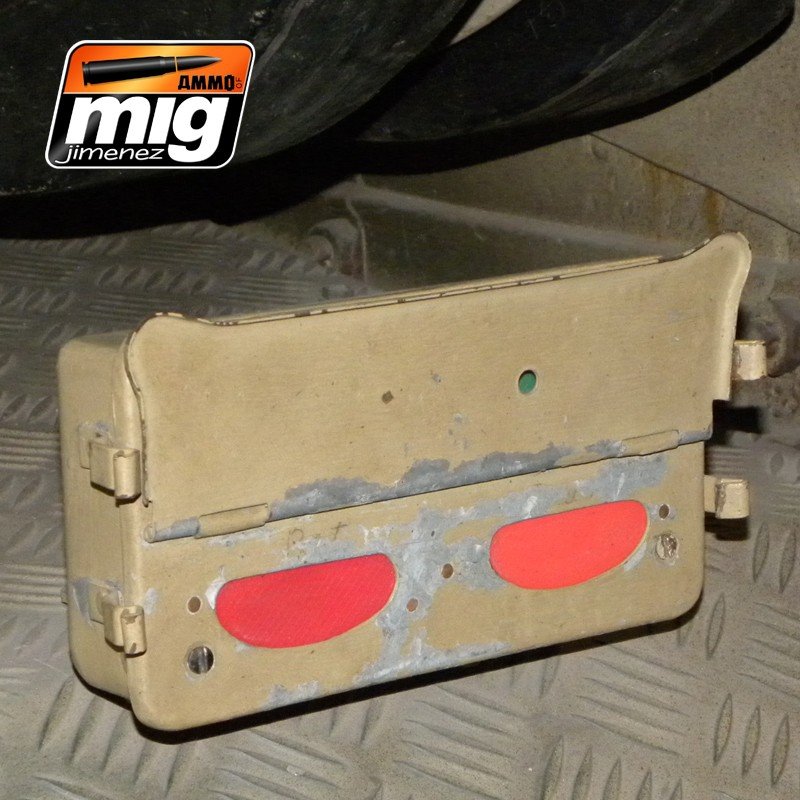 AMMO of Mig Jimenez 0093 CRYSTAL RED – imagen 3