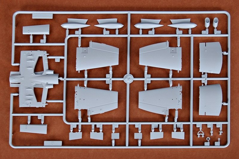 Trumpeter 01619 BRITISH WYVERN S.4 1/72 – zdjęcie 7
