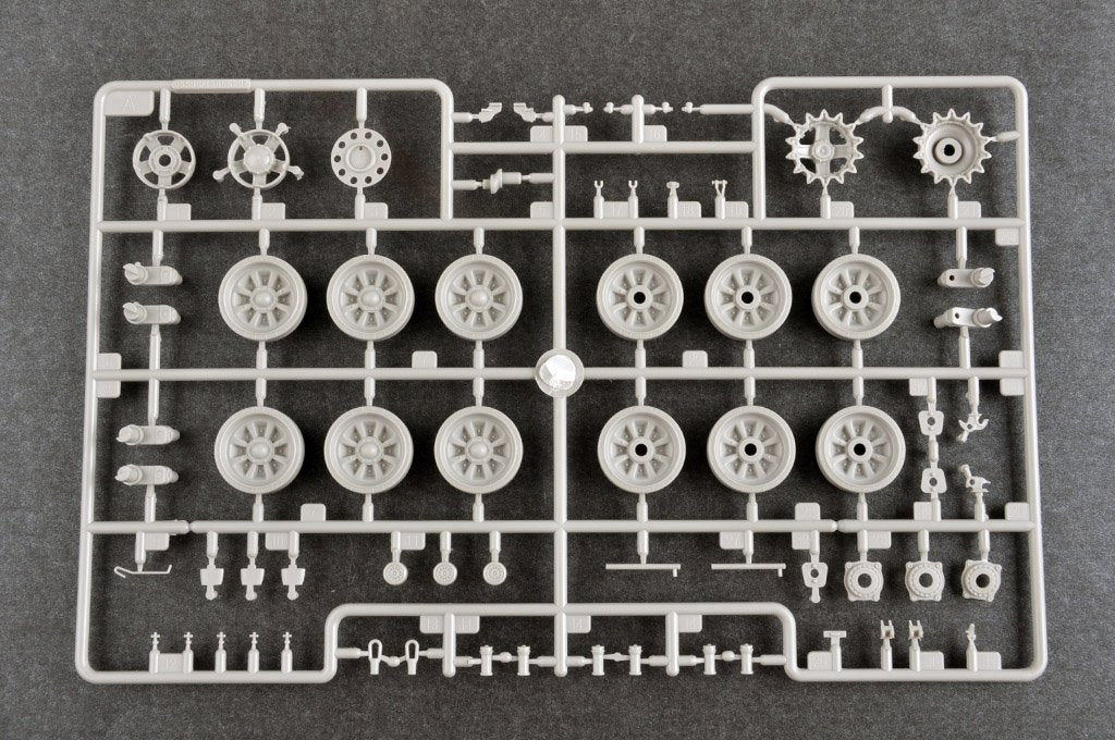 Trumpeter 09601 Obj.172 T-72 Ural soviétique au 1/35  – image 10