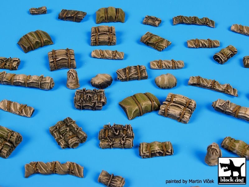 Black Dog T72056 Tentage plus bedrols 2 accessories set 1/72 – immagine 2