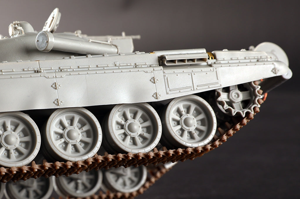 Trumpeter 09604 T-72M1 MBT 1/35 – zdjęcie 27