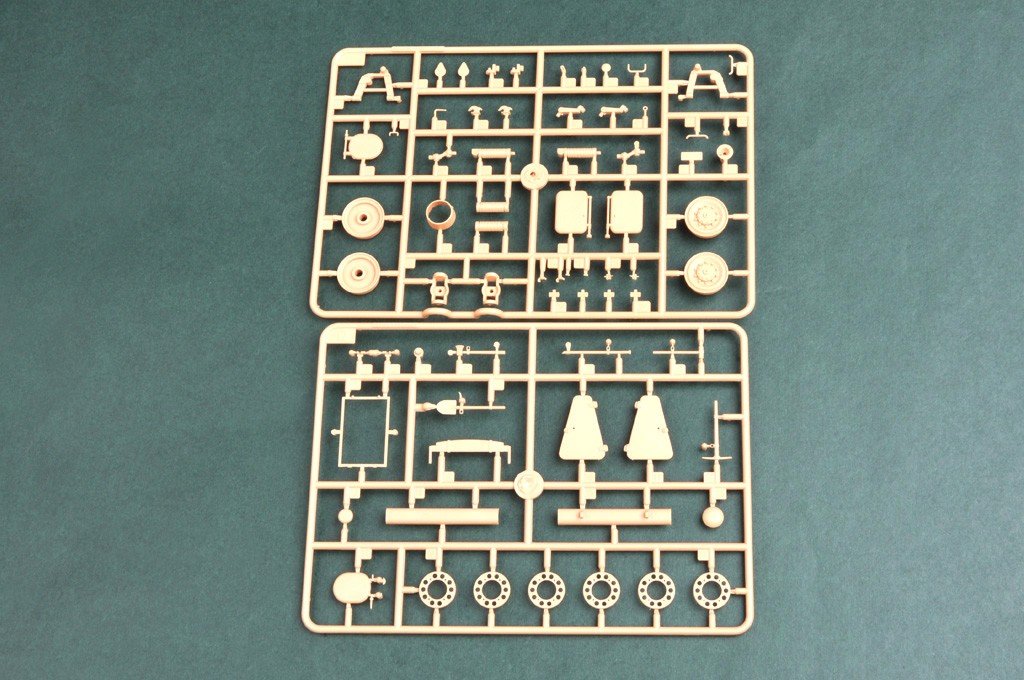 Hobby Boss 82485 PLA PTL02 Wheeled Tank Destroyer 1/35 – imagen 6