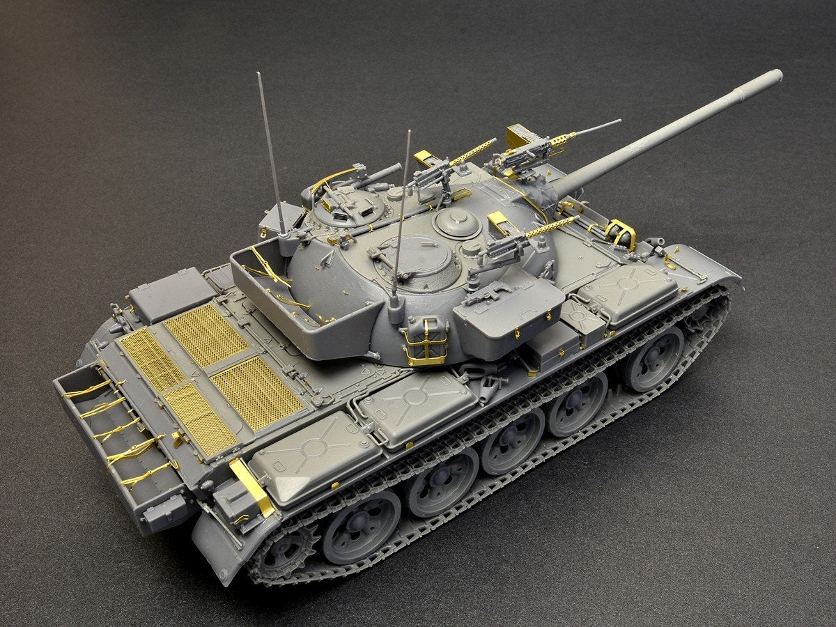 MiniArt 37029 TIRAN 4 LATE TYPE. INTERIOR KIT 1/35 – image 5