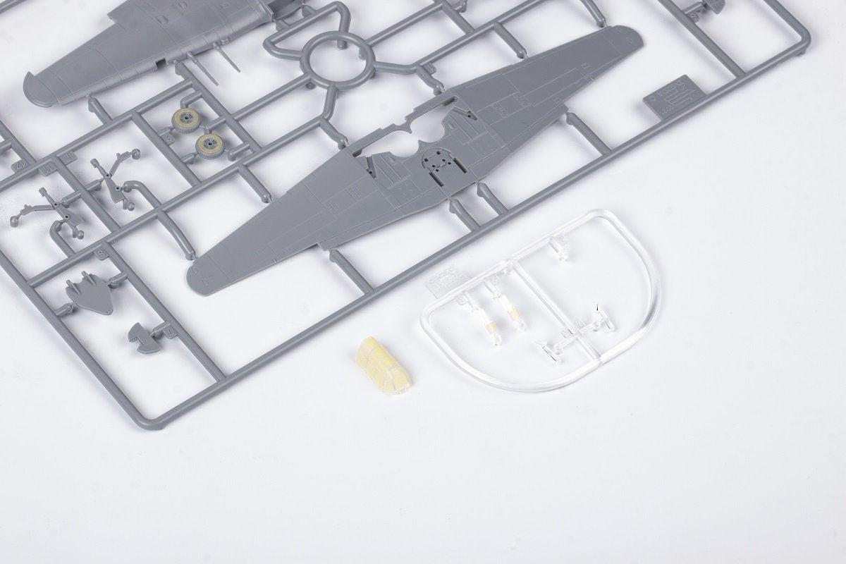 Eduard CX607 Hurricane Mk.IIc ZVEZDA 1/72 – imagen 2