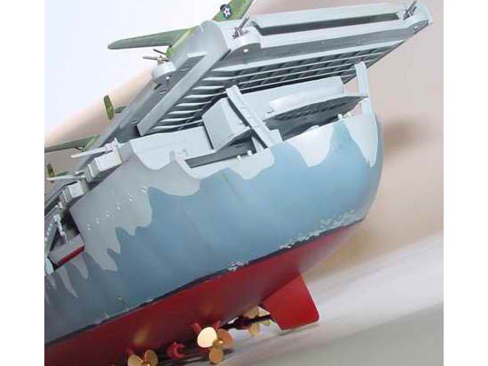 Trumpeter 05601 U.S. Aircraft Carrier CV-8 Hornet 1/350 – imagen 3