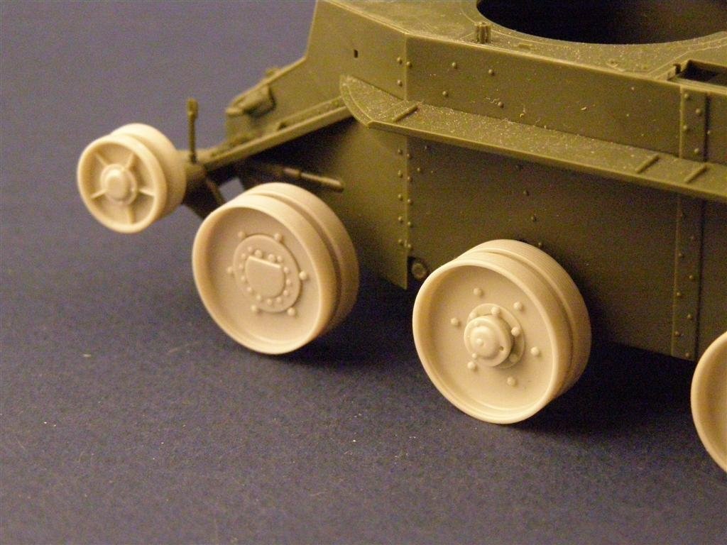 Panzer Art RE35-016 Roues à effet de brûlé pour char BT-7 1/35 – image 4