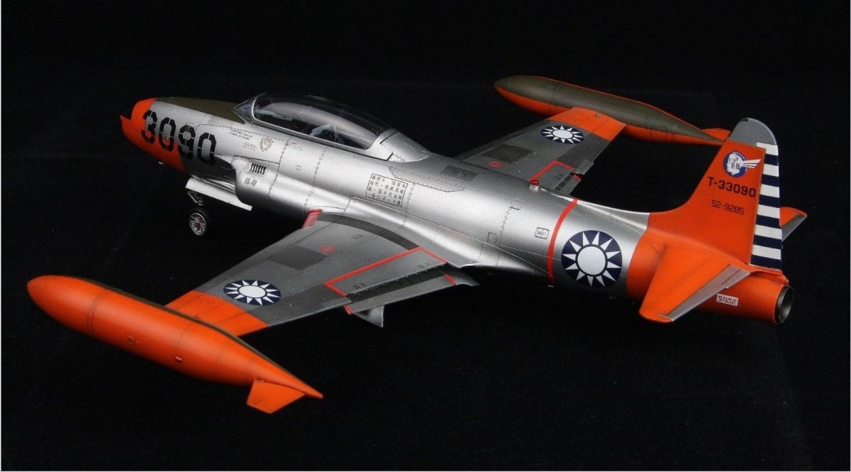 Great Wall Hobby S4805 RoCAF T-33A Shooting Star 1/48 – imagen 4