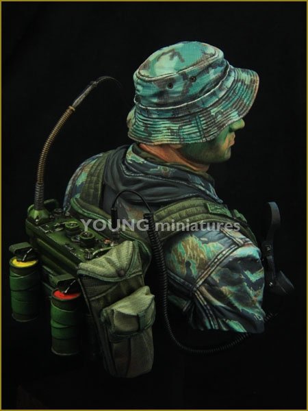 Young Miniatures YM1845 US NAVY SEAL VIETNAM 1/10 – imagen 4