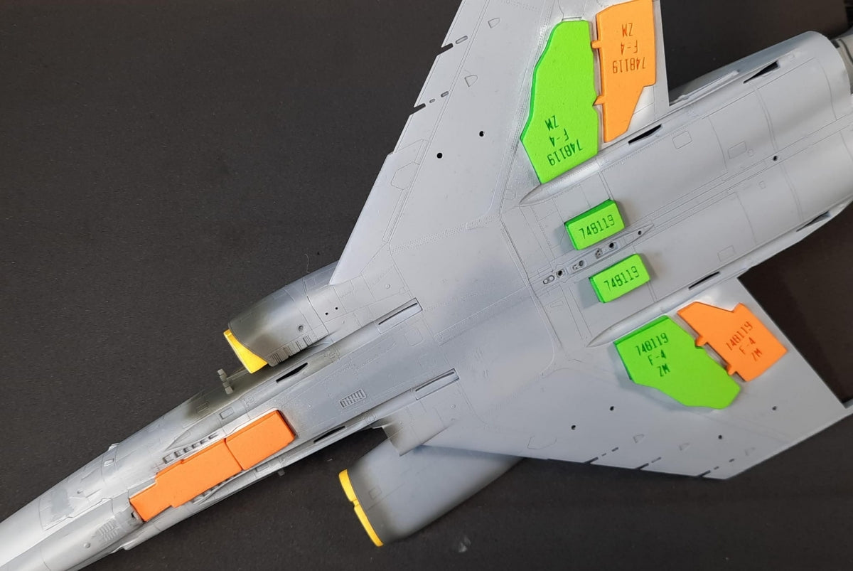Omask 748119 F-4 Phantom wheel bay foam plugs (for Zoukei Mura) 1/48