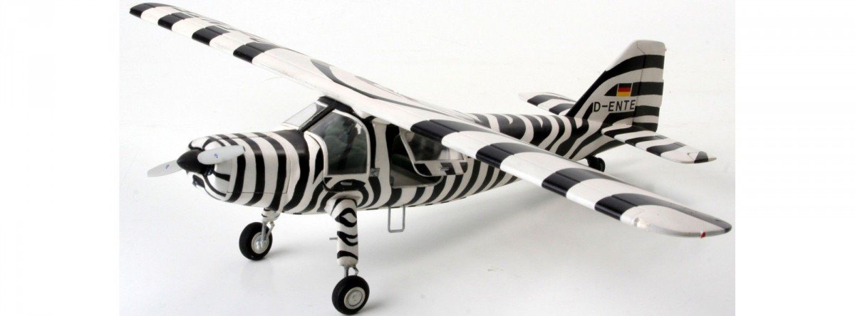 Revell 04745 Dornier Do 27 Grizmeks Do 27 Serengeti 1/32 – image 2