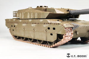 ET Model P35-421 JGSDF Type10 Tank Workable Track Type.1 1/35 – image 6