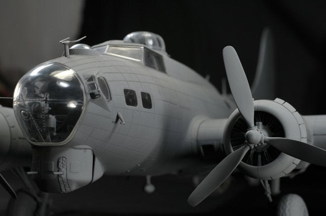 HK Models 01E04 B-17 Flying Fortress F and G 1/32 – imagen 14