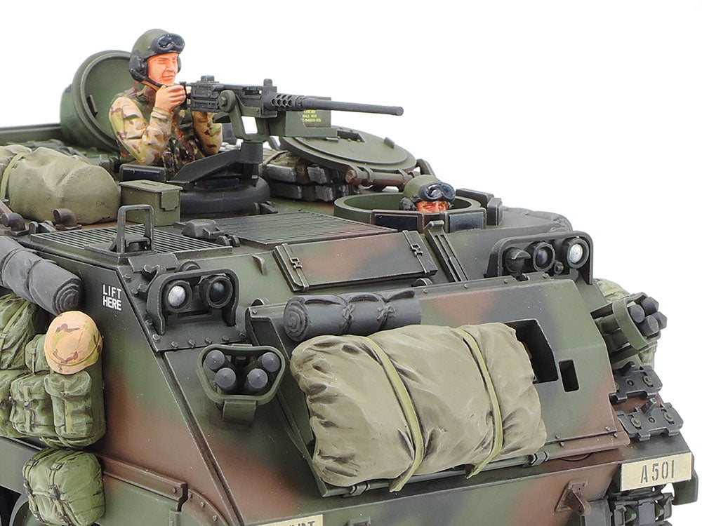 Tamiya 35265 U.S. M113A2 Armored Personnel Carrier Desert Version 1/35 – imagen 4