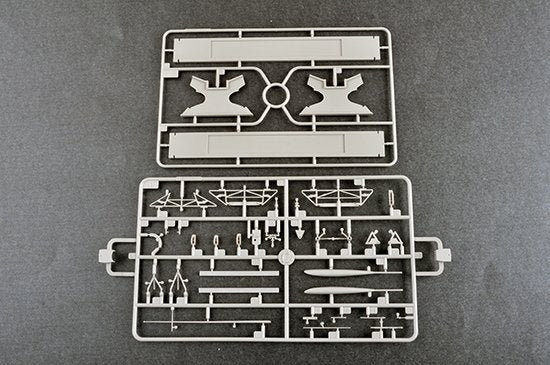 Trumpeter 05633 Aircraft Carrier Weser 1/350 – imagen 9