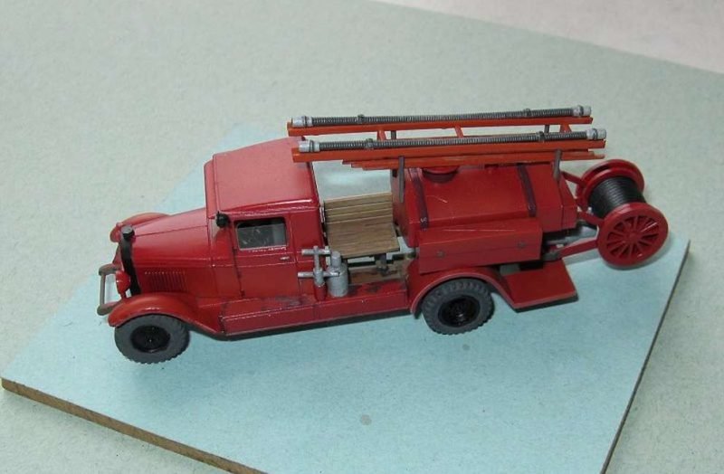 PST 72052 PMZ-2 (ZiS-5) Fire tanker 1/72 – immagine 3