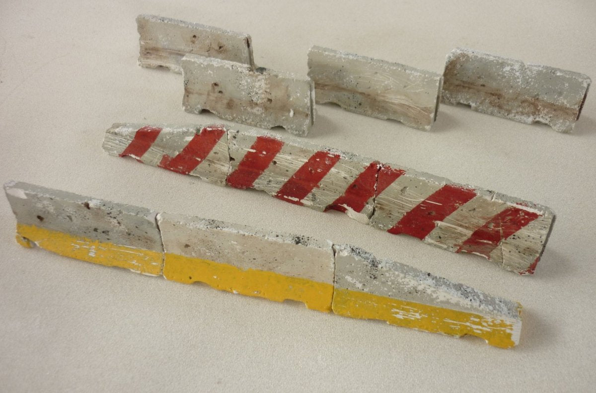 RT-Diorama 35266 Concrete barrier Set No.1 (10 pcs) 1/35 – image 7
