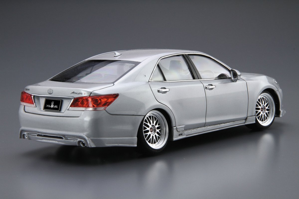 Aoshima 00856 VLENE GRS214 CROWN ATHLETE G &amp;#39;12 (TOYOTA) 1/24 – immagine 2