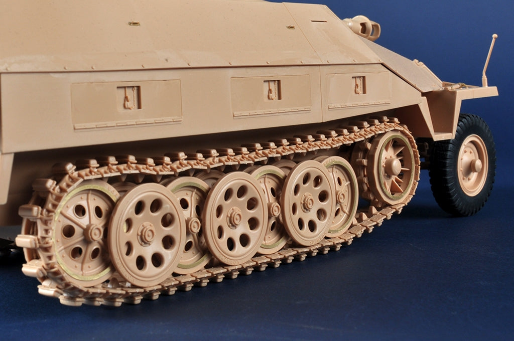 Trumpeter 00943 Sd.Kfz 251/22D 1/16 – Bild 15
