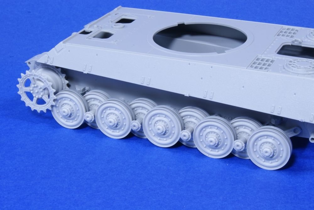Panzer Art RE35-194 Wheels for “King Tiger” (Final Pattern) 1/35