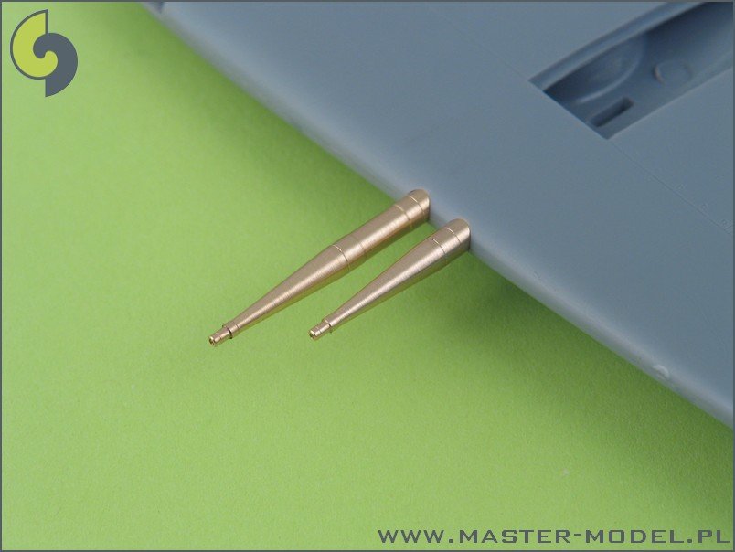 Master AM-48-004 Supermarine Spitfire C wing - Hispano 20mm cannons in fairings 1/48 – imagen 3