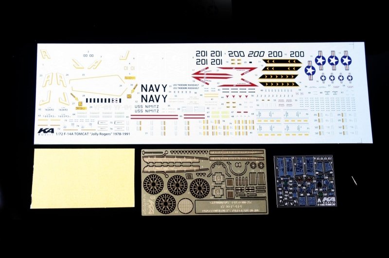KA Models KP-72001A F-14A Tomcat &amp;quot;Jolly Rogers&amp;quot; (ex Fujimi) 1/72 – zdjęcie 2