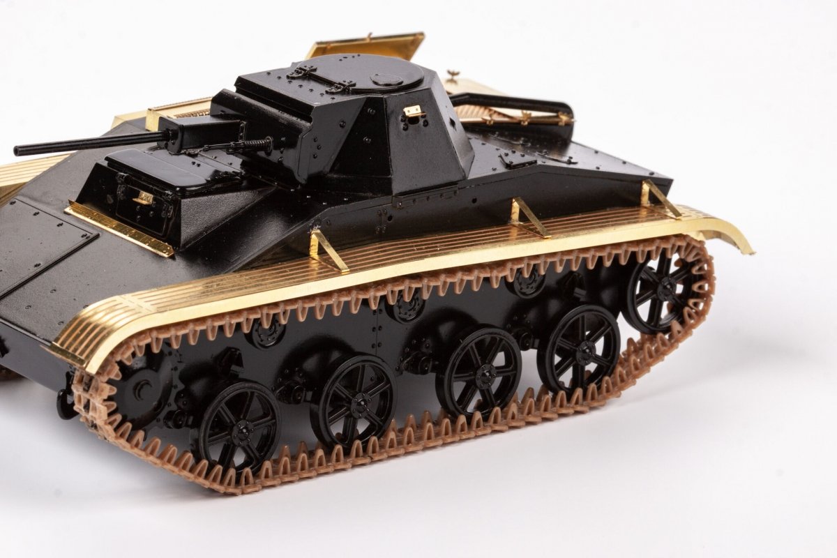 Eduard 36464 T-60 HOBBY BOSS 1/32 – immagine 3