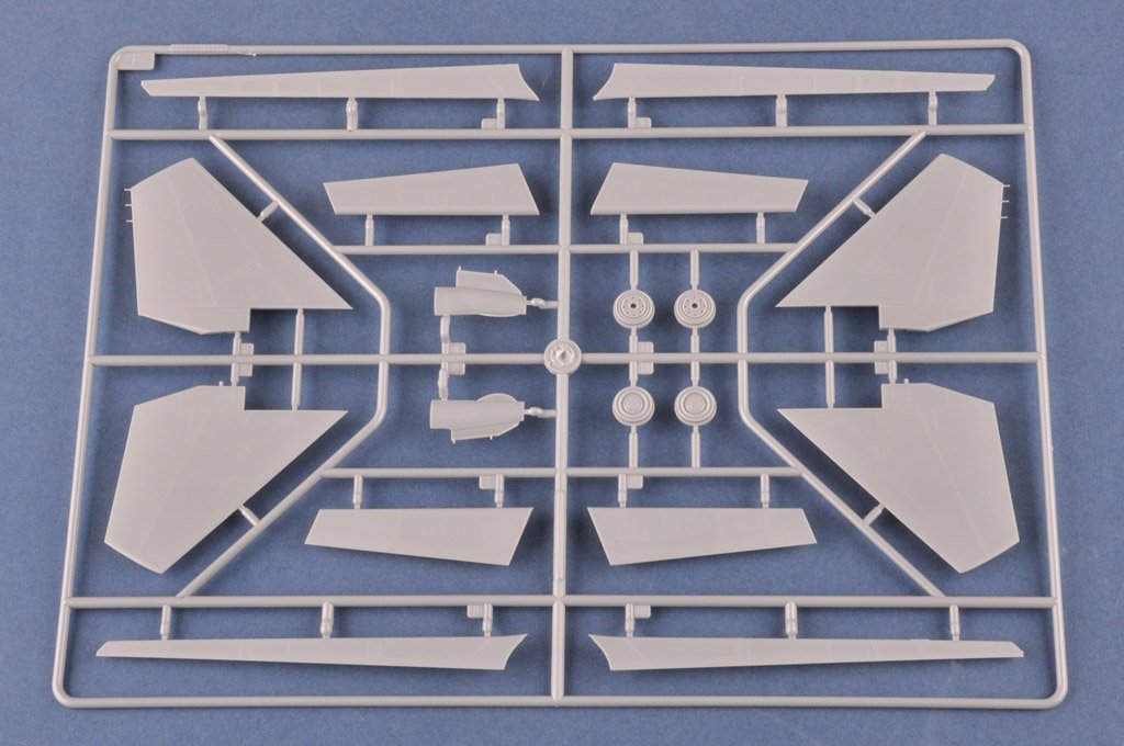 Hobby Boss 81776 Su-27 Flanker B Russian Knights 1/48 – immagine 4