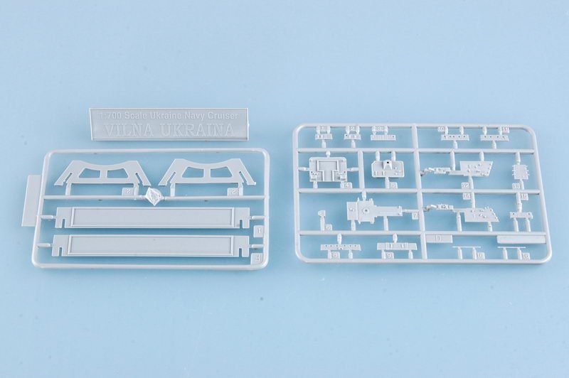 Trumpeter 05723 Ukraine Navy Slava Class Cruiser Vilna Ukraina 1/700 – immagine 6