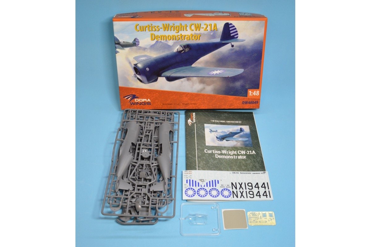 Dora Wings 48049 Curtiss-Wright CW-21A 1/48 – image 2