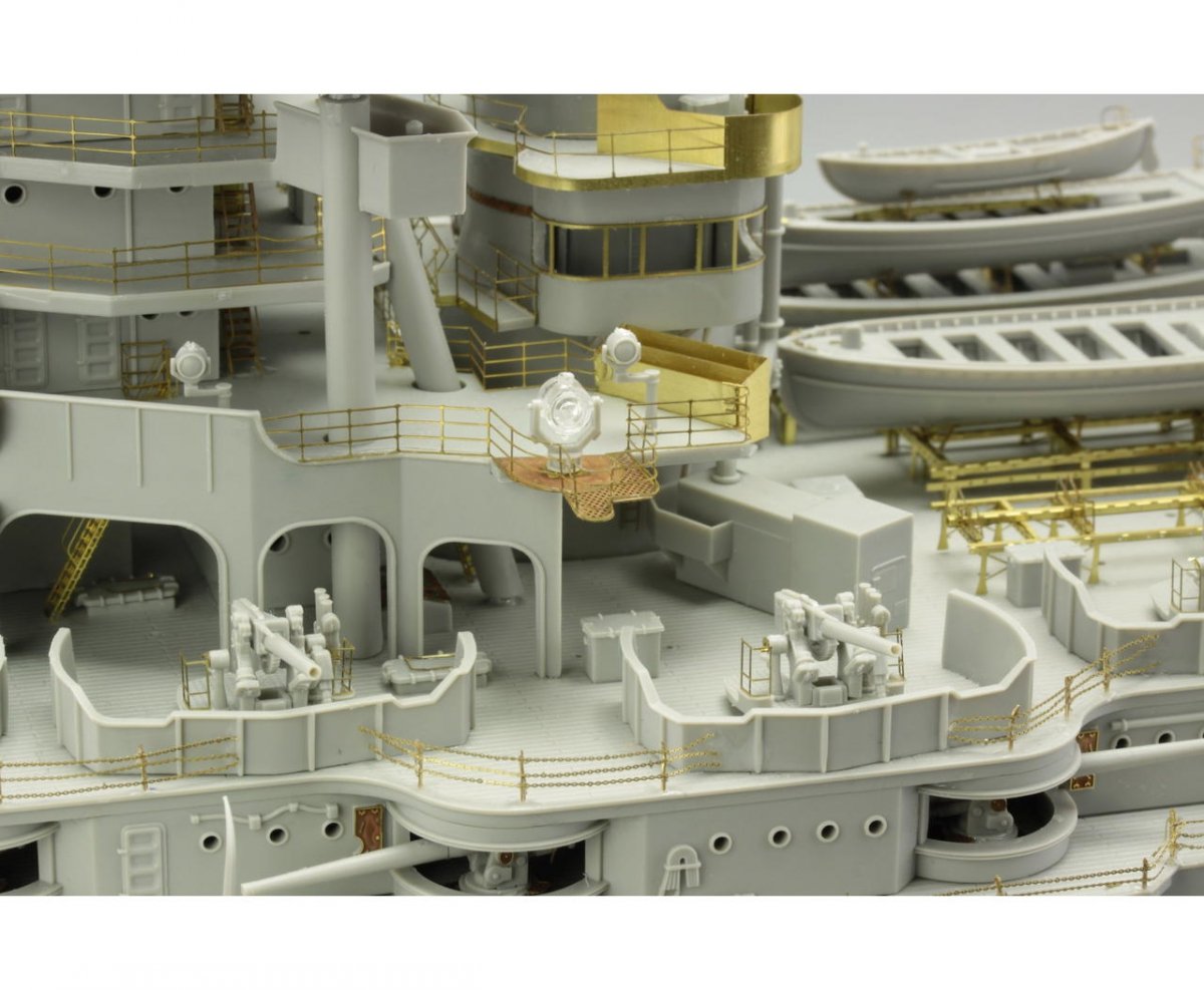 Eduard BIG5323 USS ARIZONA - PART I. TRUMPETER 1/200 – Bild 17