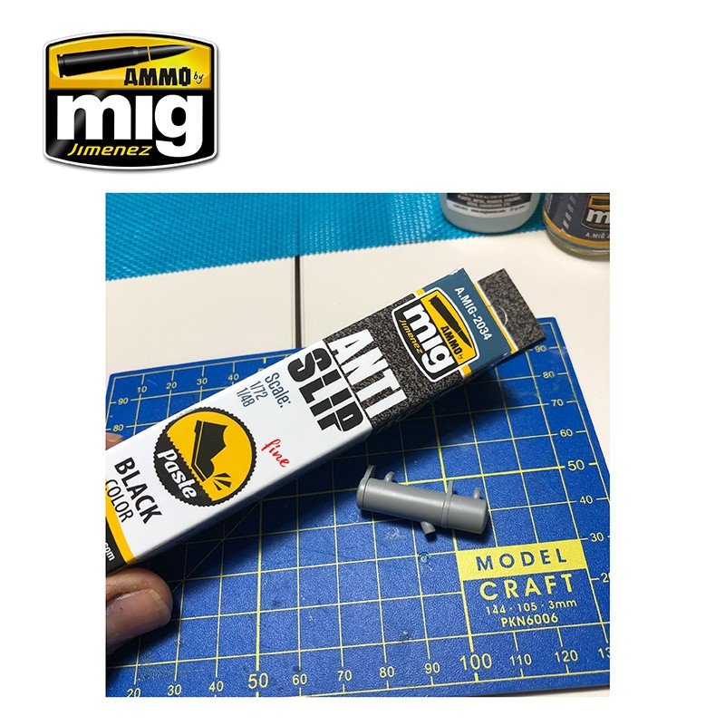 Ammo of Mig 2034 ANTI-SLIP PASTE - BLACK COLOR FOR 1/72 &amp;amp; 1/48 – image 6