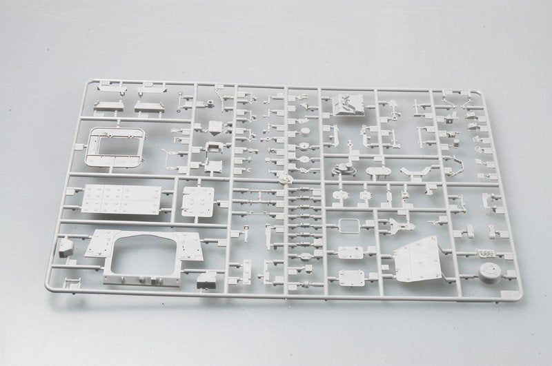 Trumpeter 00397 M1130 Stryker Command Vehicle 1/35 – Bild 11