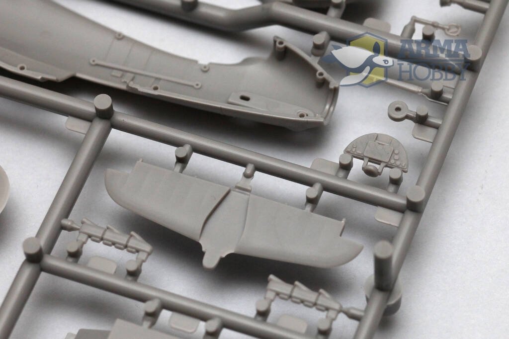 Arma Hobby 70025 Hurricane Mk I Eastern Front - Limited Edition 1/72 – immagine 9