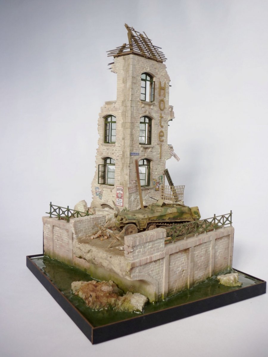 RT-Diorama 35278 Diorama-Base: &amp;quot;The Hotel&amp;quot; 1/35 – imagen 10